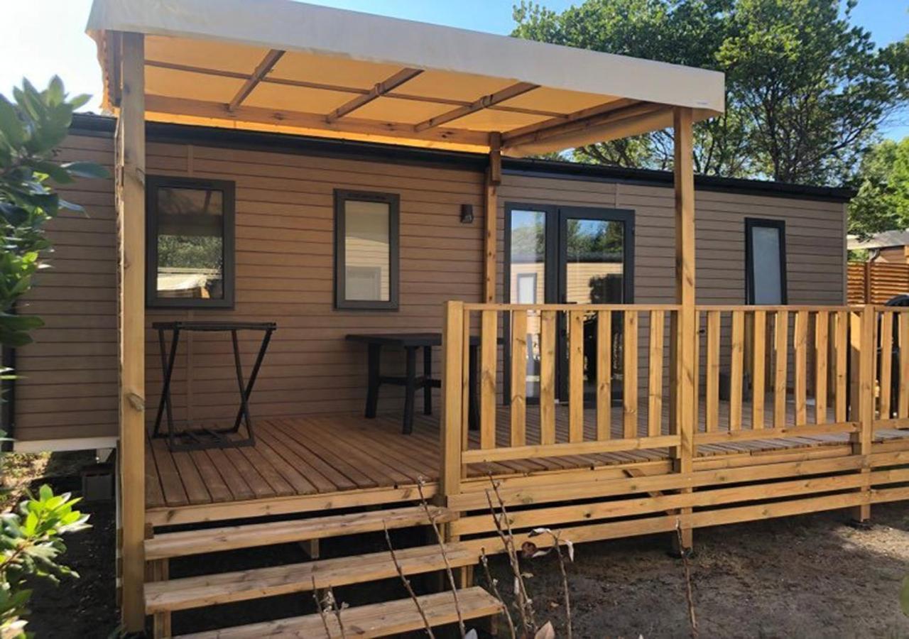 Charmant Dans Camping 5 Etoiles-Lac Hotel Biscarrosse Exterior photo